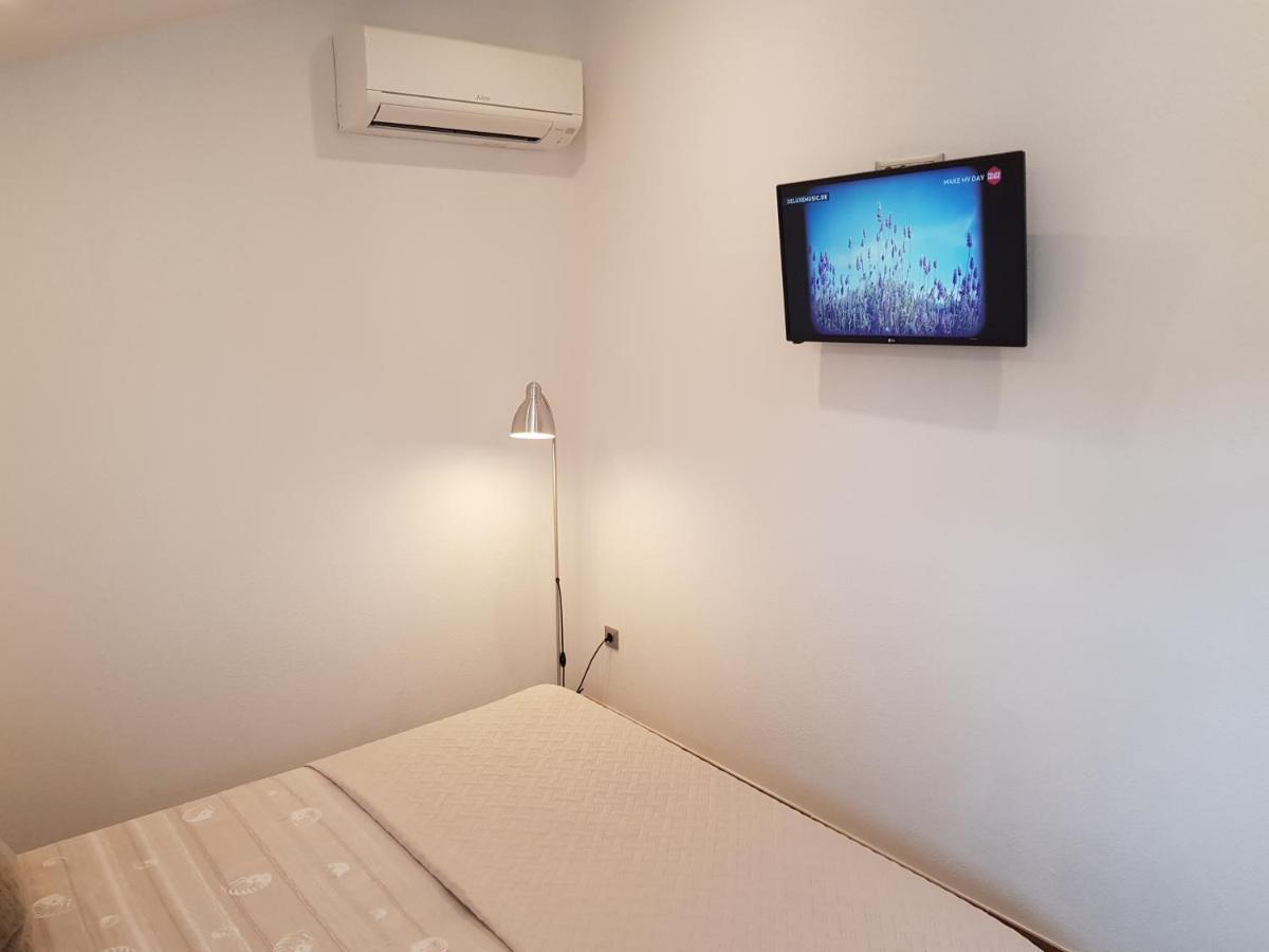 Apartments Huljic フヴァル エクステリア 写真