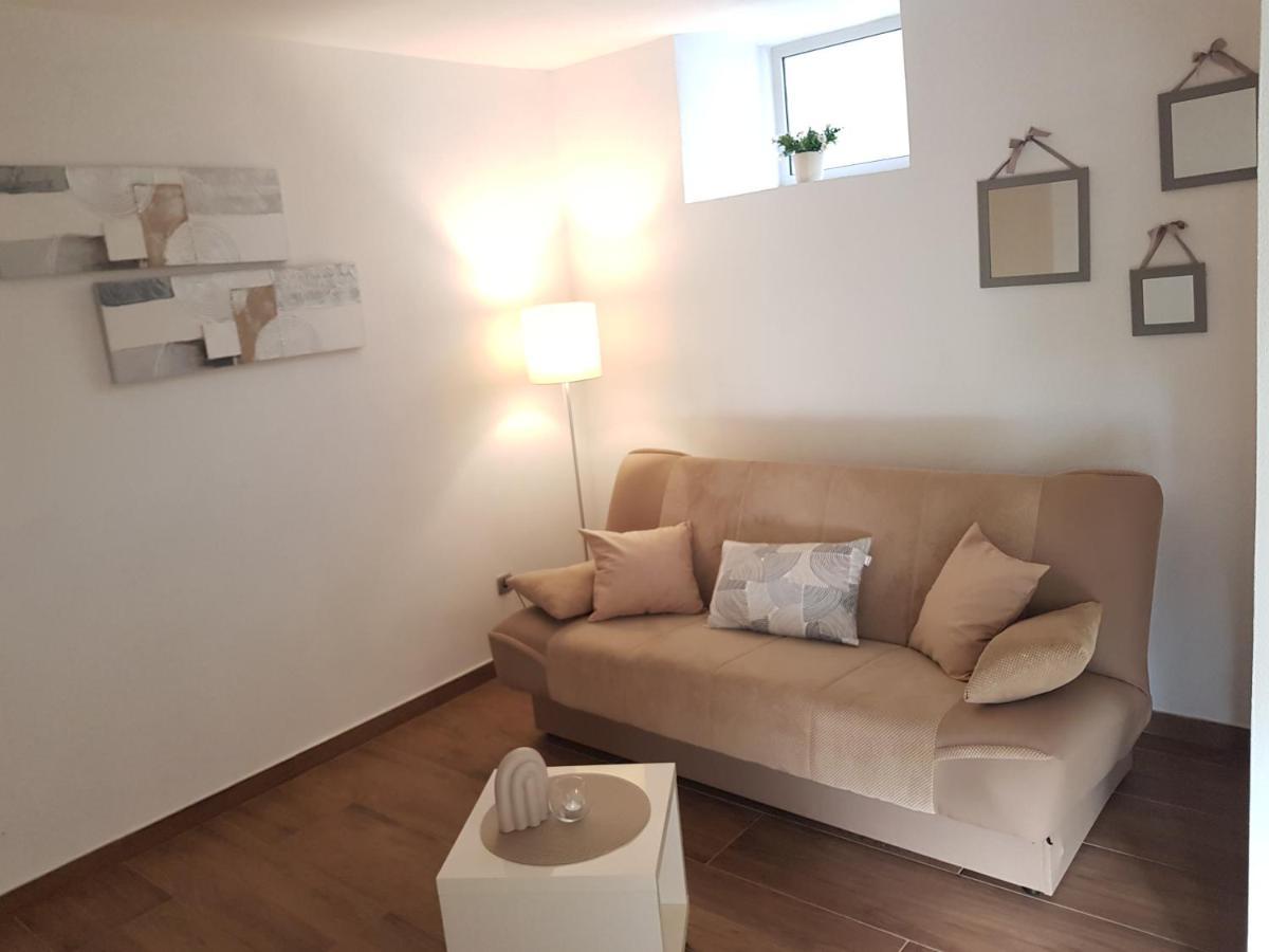 Apartments Huljic フヴァル エクステリア 写真