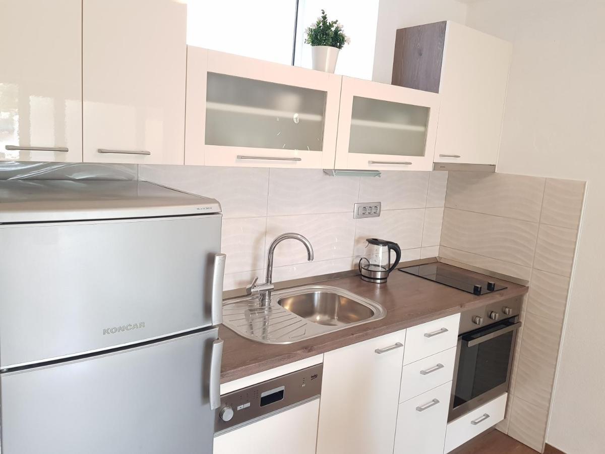 Apartments Huljic フヴァル エクステリア 写真