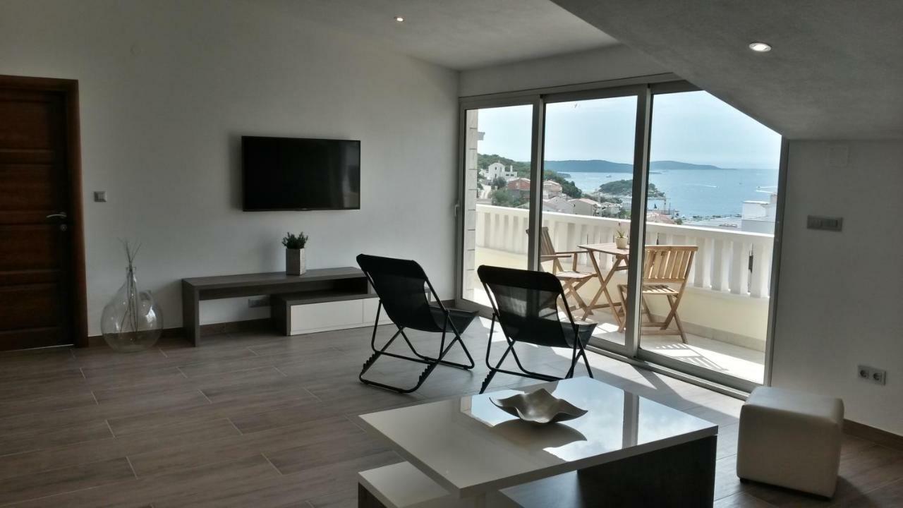 Apartments Huljic フヴァル エクステリア 写真